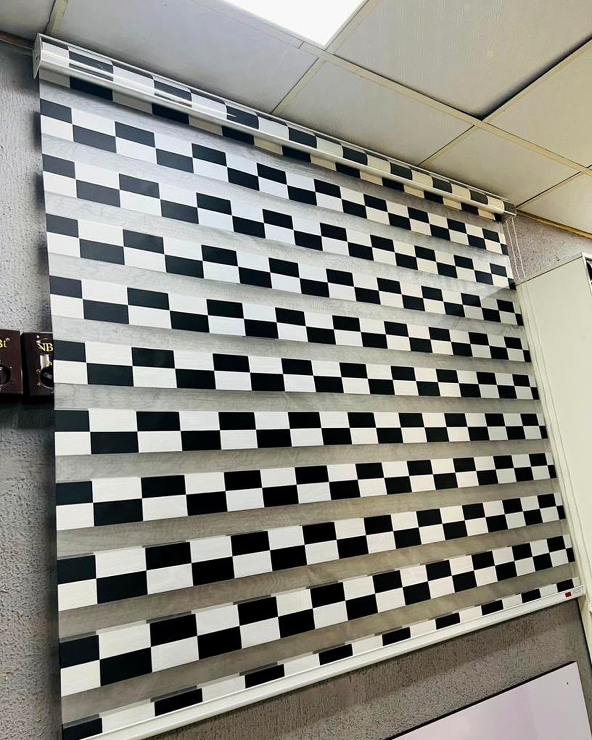 Mono Chequer Zebra
