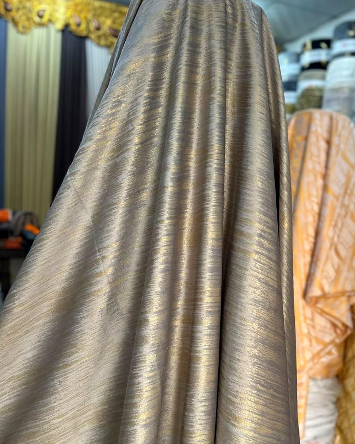 Taupe Gold Strié